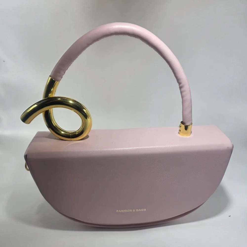 Fashion and Bag Pink Women's Elegant Desighner Crossbody Bag Shoulder Bag New